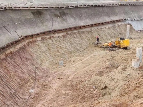 黄龙基坑边坡加固